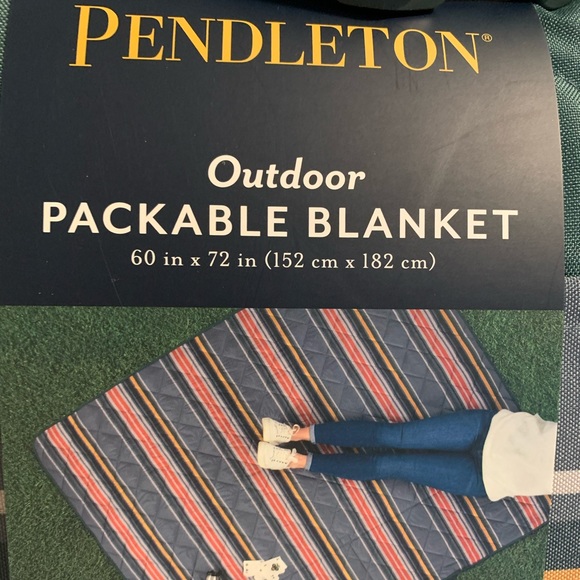 Pendleton Other - Pendleton Outdoor blanket. Reversible and durable.